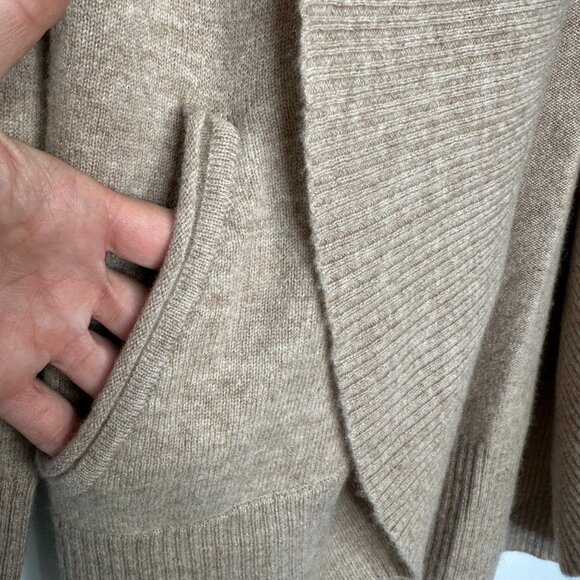 Quince Mongolian Cashmere Cardigan Sweater Size M Oatmeal Tan Open Front - Picture 4 of 9